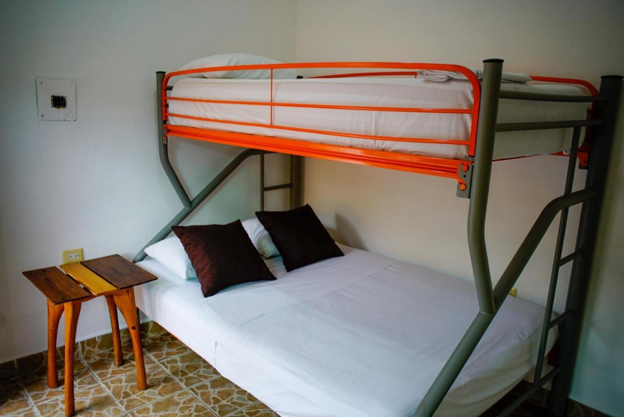 Weary Traveler Hostel Tulum Exterior photo