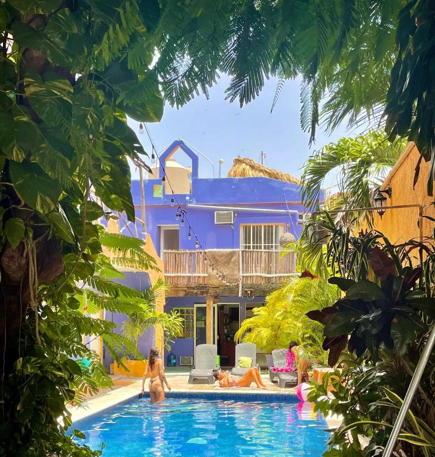 Weary Traveler Hostel Tulum Exterior photo
